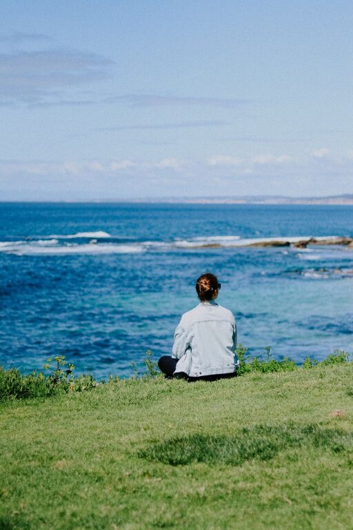 Mindful Breaks You Can Take in Five Minutes to Refresh Your Day