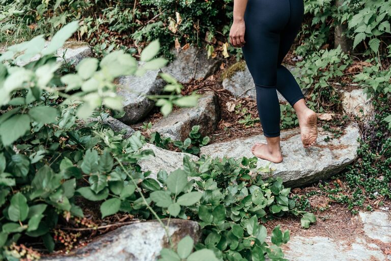 Beginner Guide to Mindful Walking: Simple Steps to Calm and Focus